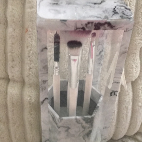 6 Piece Full Face Brush Set with Brush Cup - Picture 3 of 3